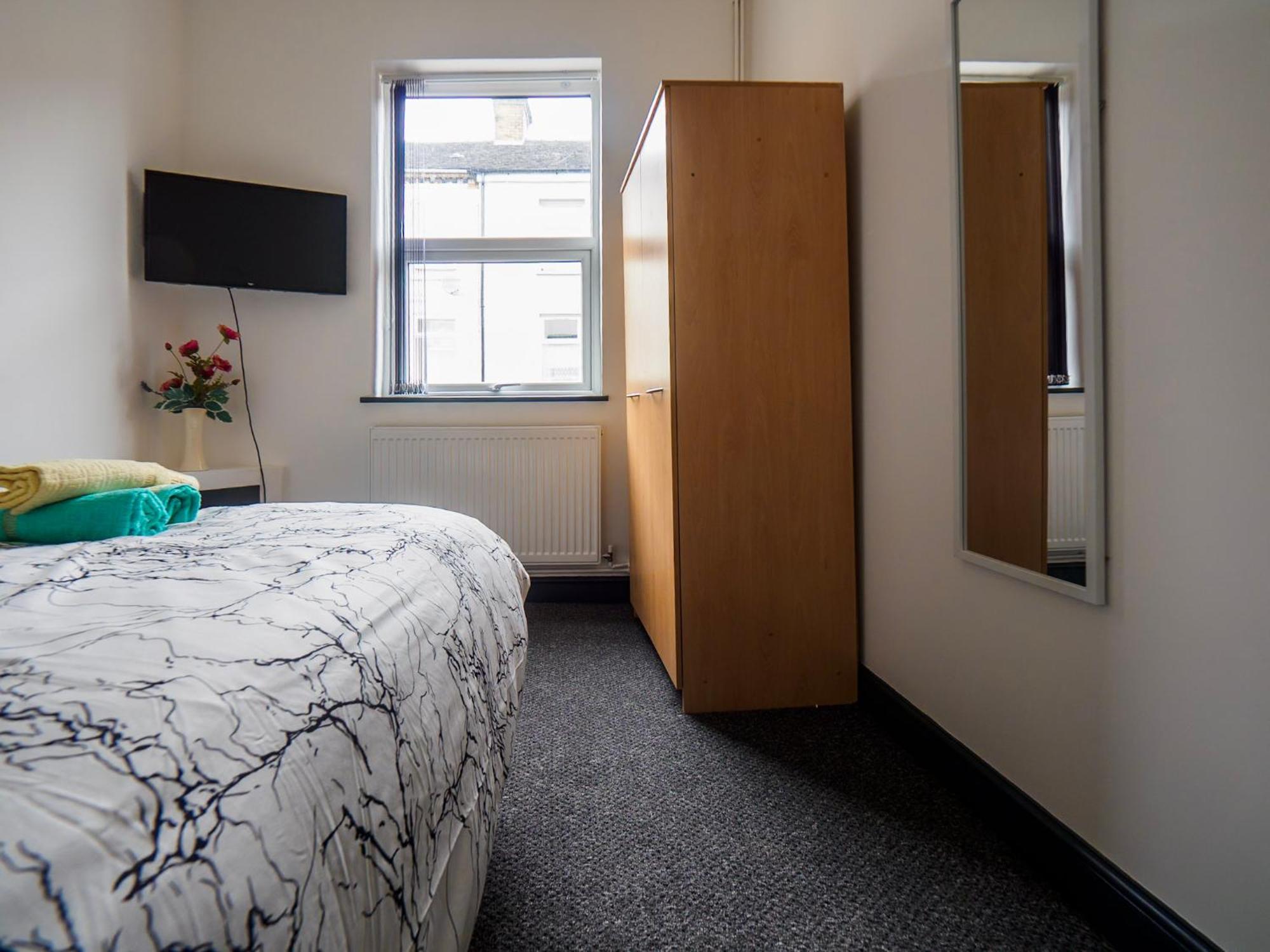 Chatham Lodge Cosy Large Double Room 1 Stoke-on-Trent Exterior photo